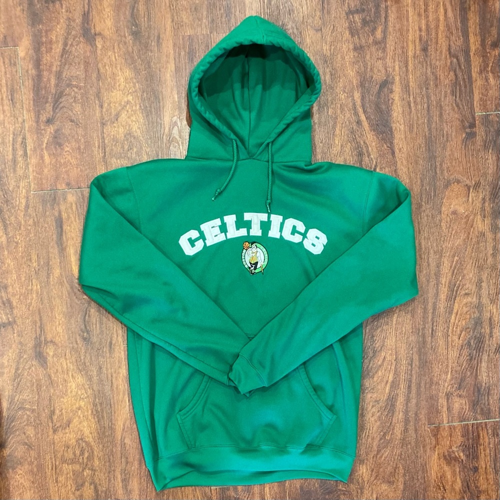 🔥 vintage boston celtics spell out green hoodie size medium 🔥